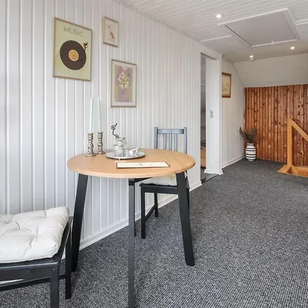 度假居 Karla - 100m From The Sea By Interhome